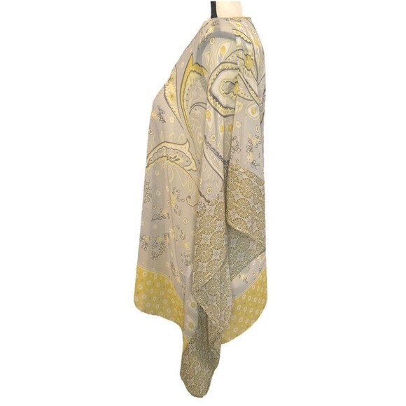 Susan Graver Women’s Poncho Blouse Yellow Gray Paisley Floral Sheer Boho Sz S - Picture 6 of 10